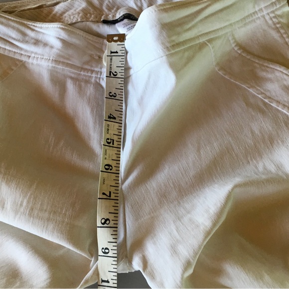 Style & Co Women’s Stretch White Capris - Picture 3 of 7